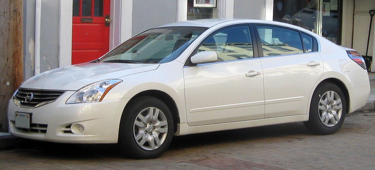 Nissan Altima 2010