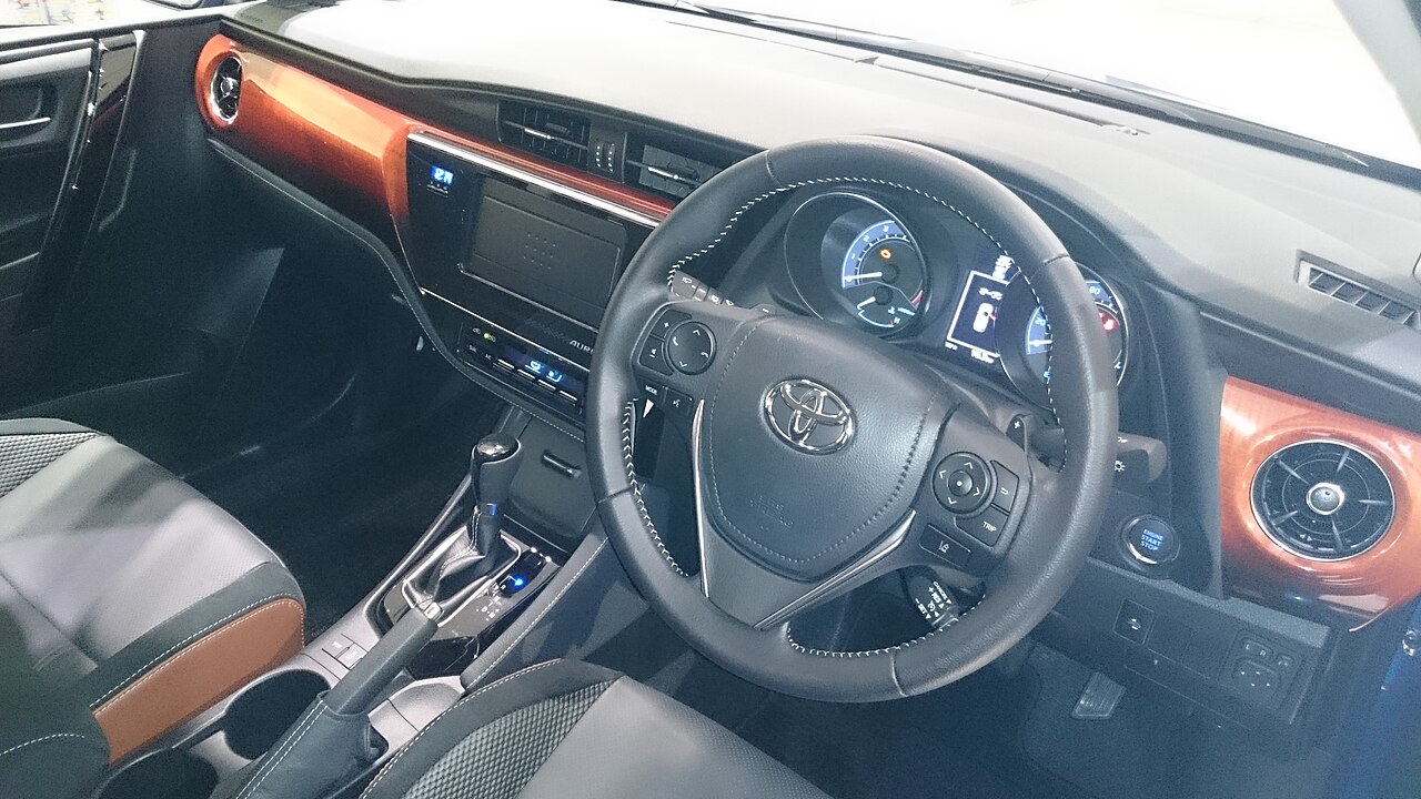 Toyota Auris 2016