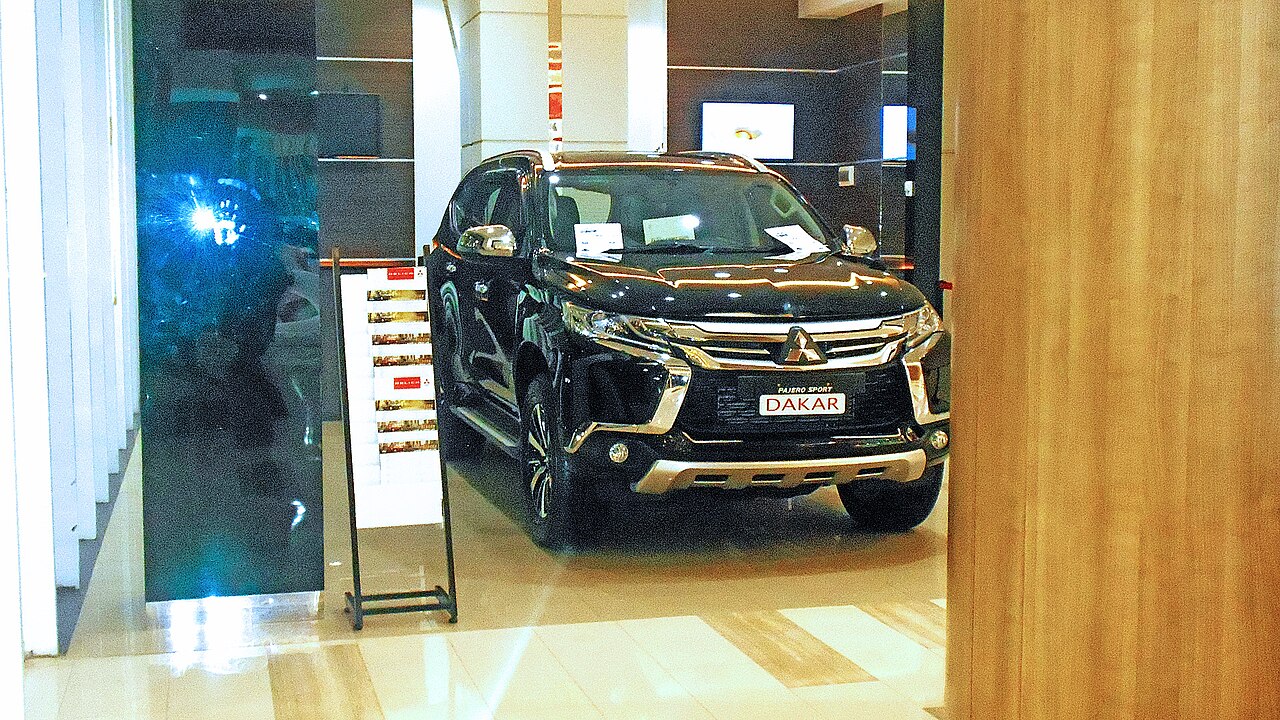Mitsubishi Pajero Sport 2016