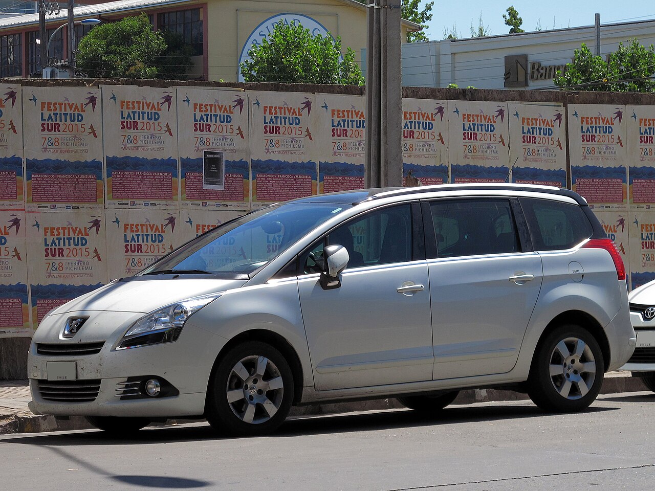 Peugeot 5008 2013