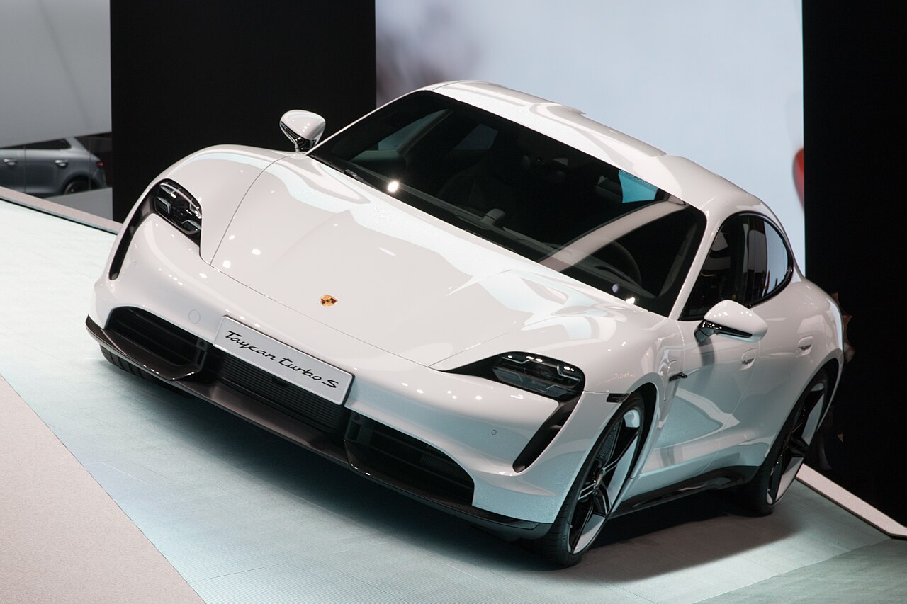 Porsche Taycan 2019