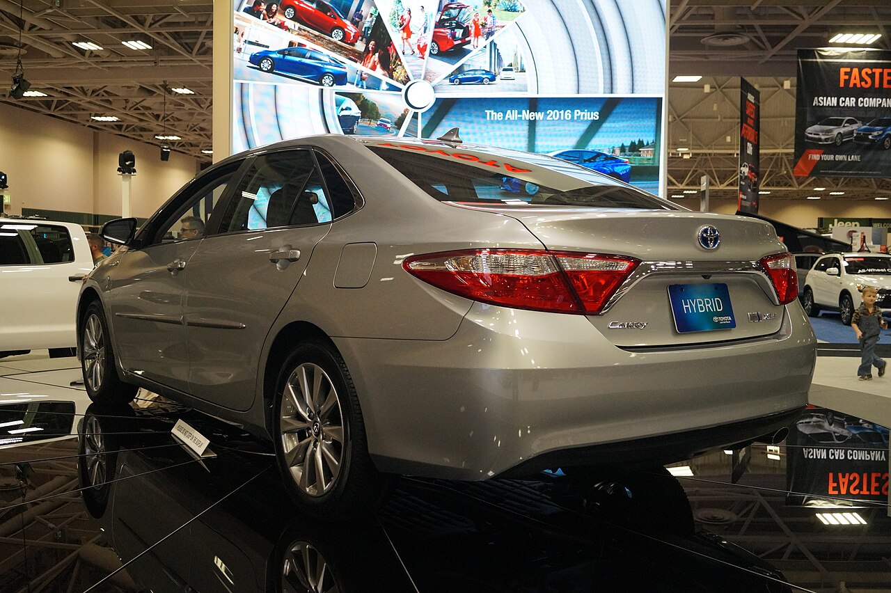 Toyota Camry 2016