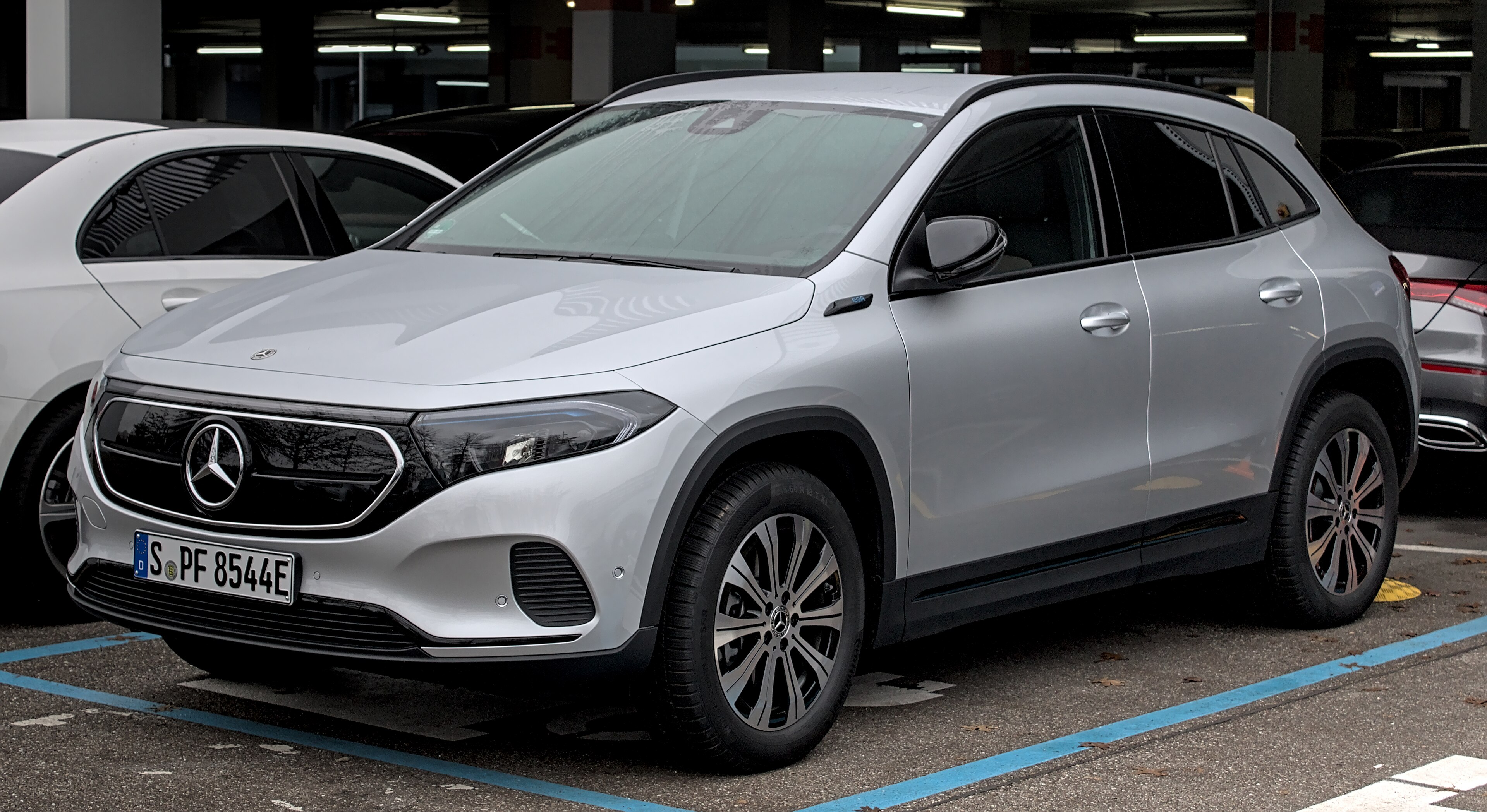 Mercedes-Benz EQA 2021
