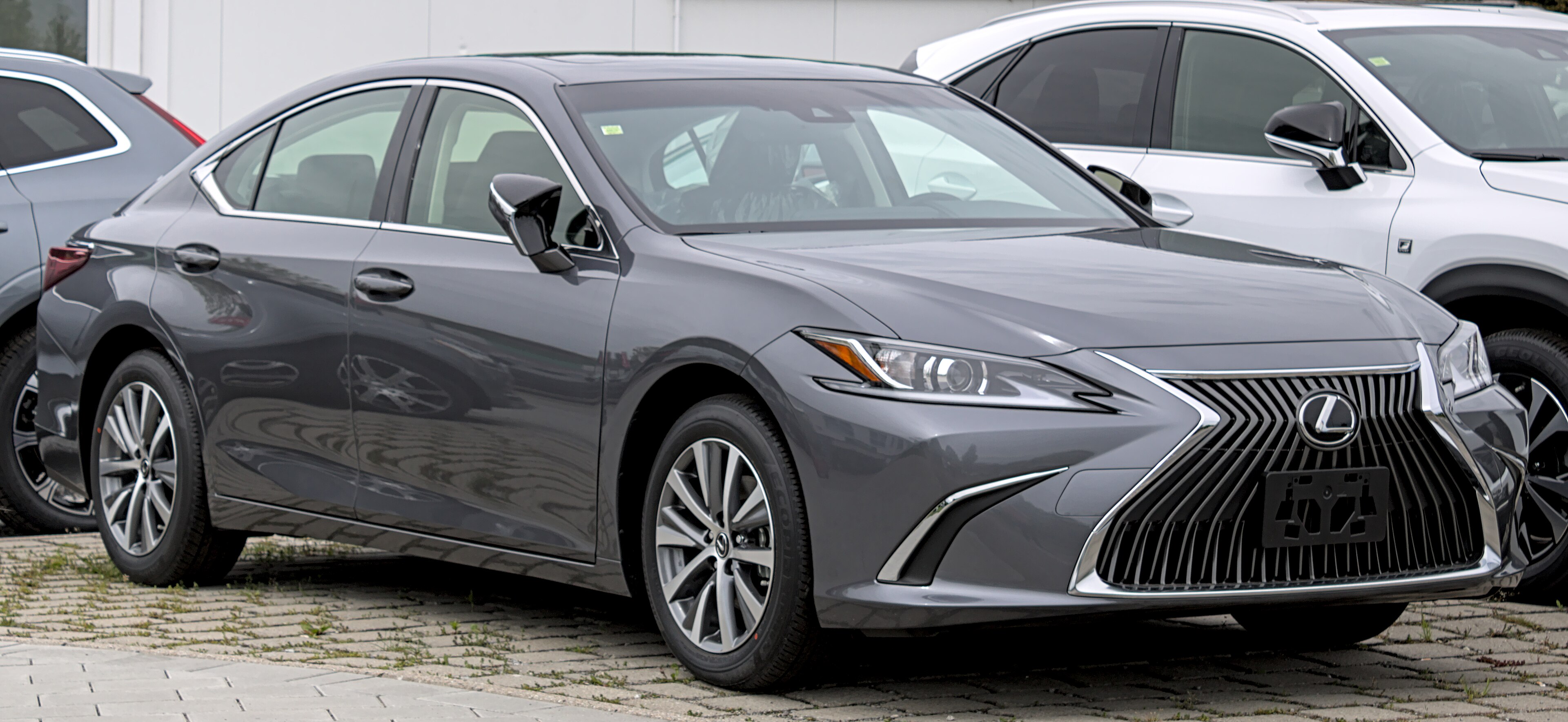 Lexus ES 2022