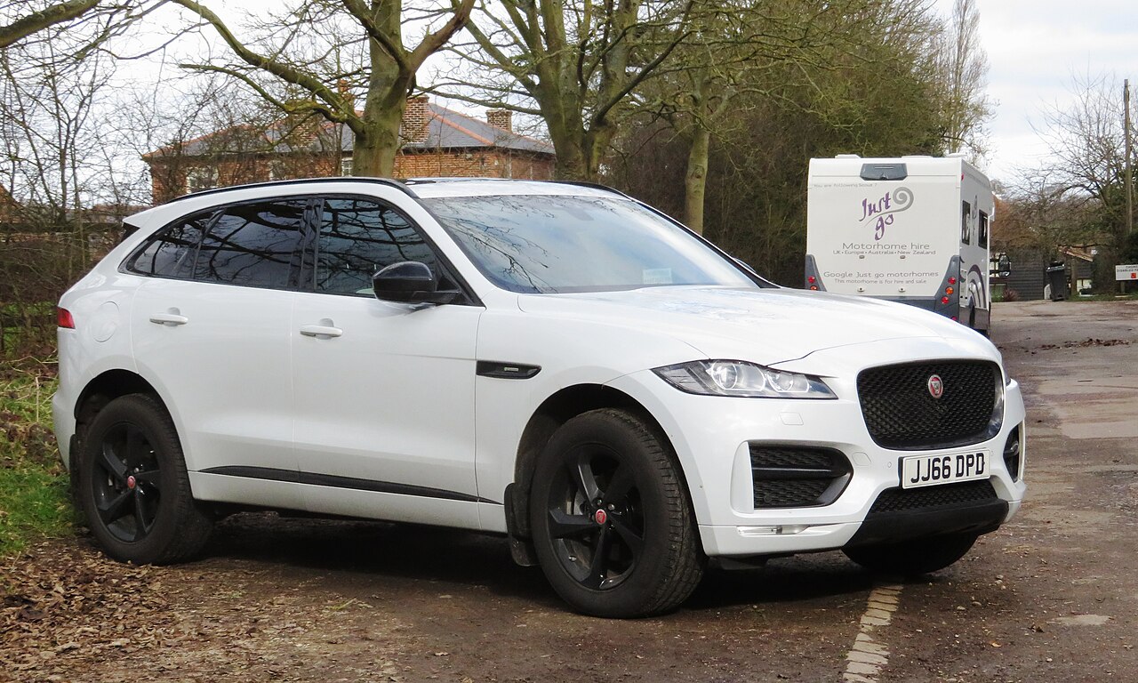 Jaguar F-pace 2016