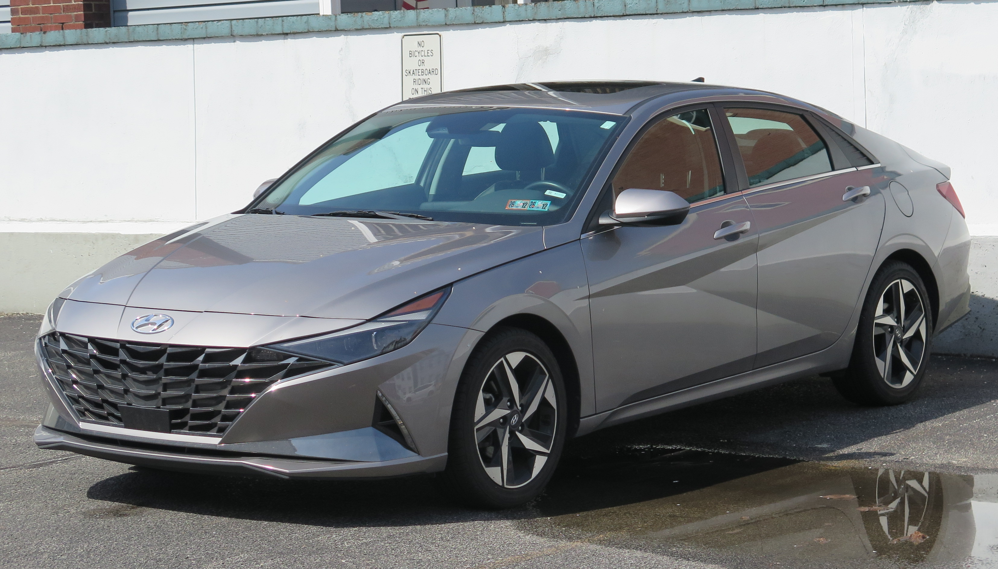 Hyundai Elantra 2022