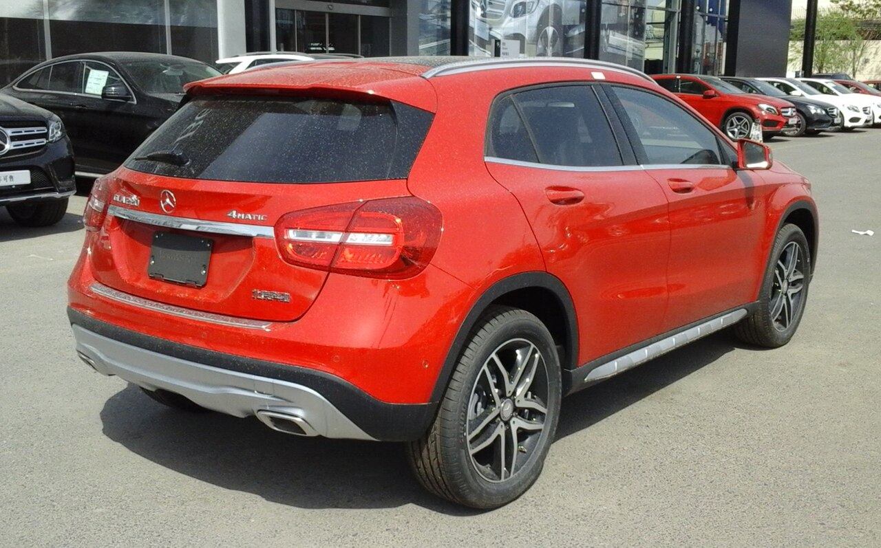 Mercedes-Benz GLA 2016